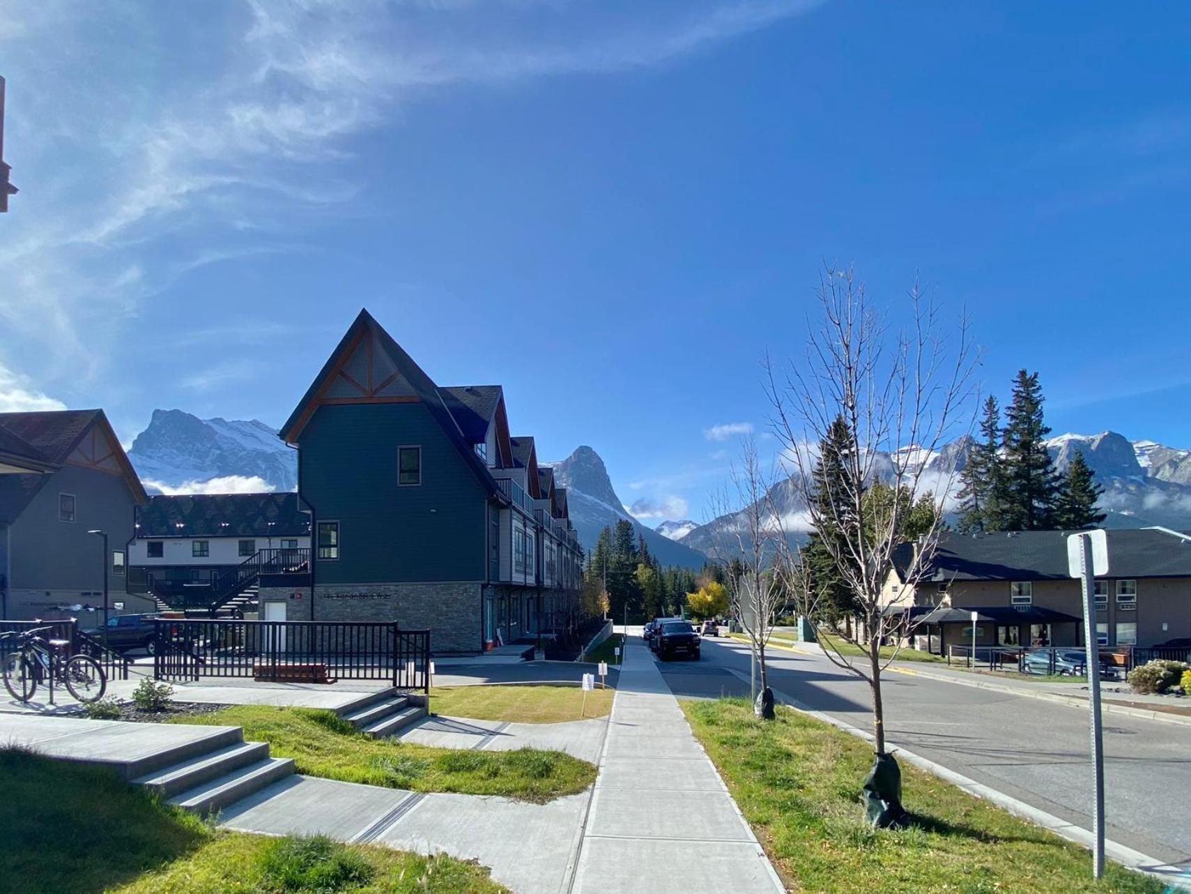 Enchanted Mountain Getaway Canmore Dış mekan fotoğraf